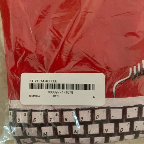 Supreme Keyboard Tee Red - Picture 5 of 7